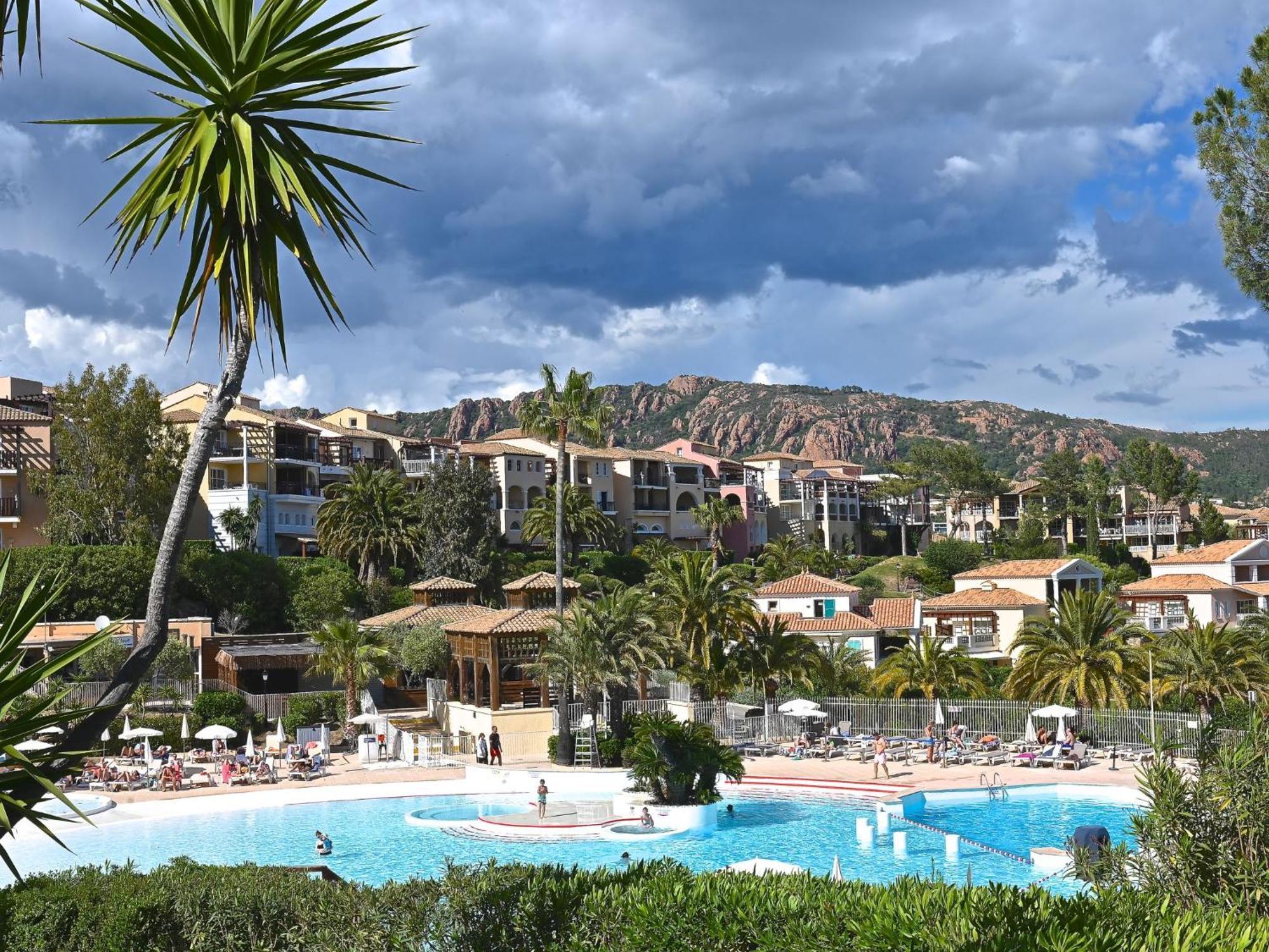 Apartment Village Cap Estérel - Le Village-9 Saint-Raphaël Esterno foto