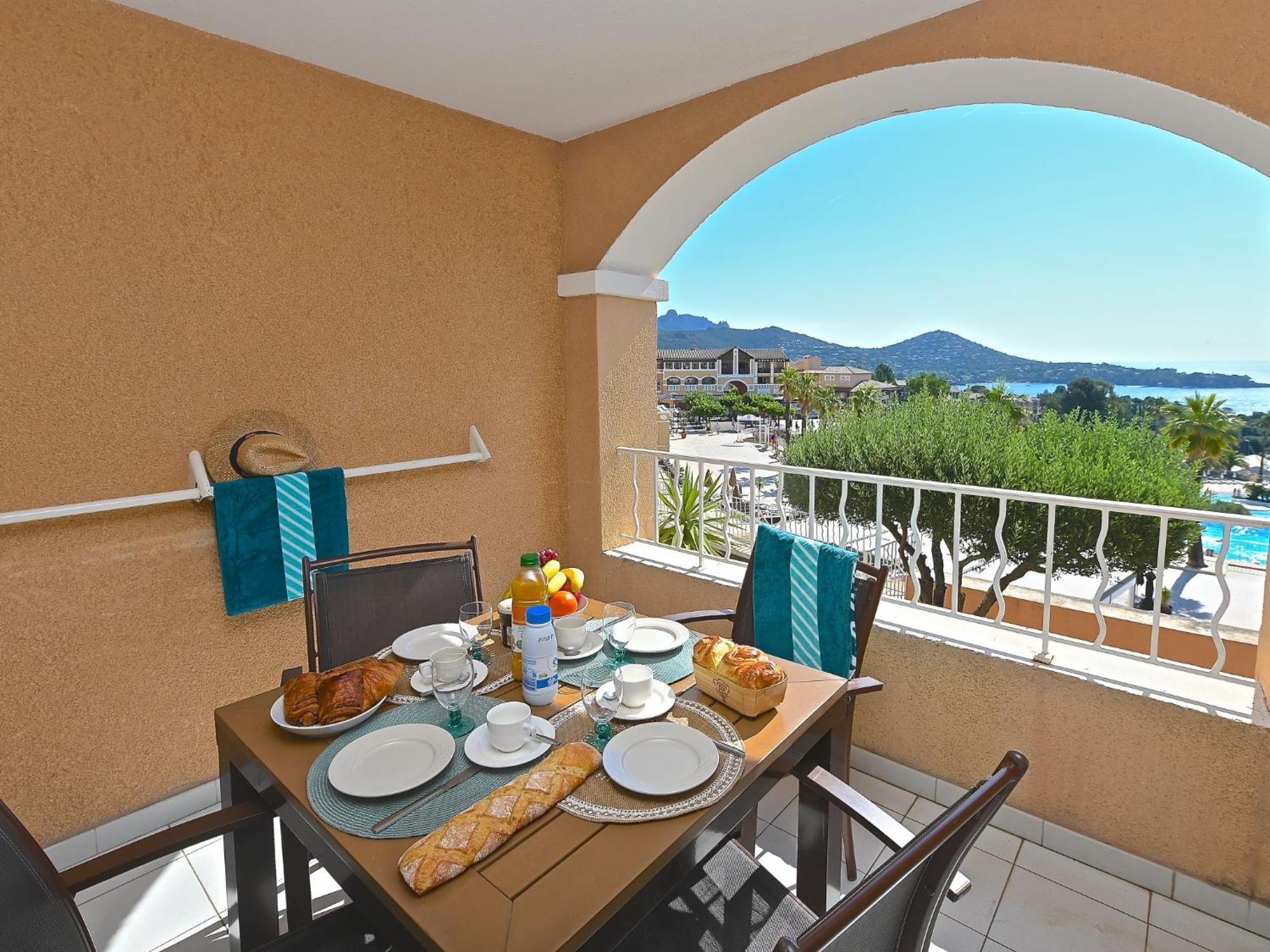 Apartment Village Cap Estérel - Le Village-9 Saint-Raphaël Esterno foto